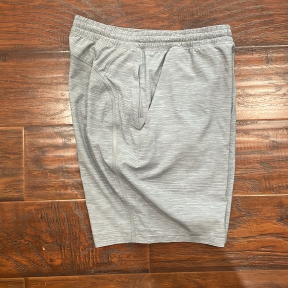 Lululemon pace breaker short size M 9in inseam - Picture 4 of 7